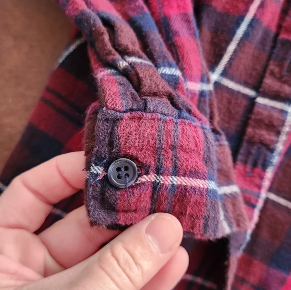 New Look Hooded Flannel Shirt - Picture 2 of 7